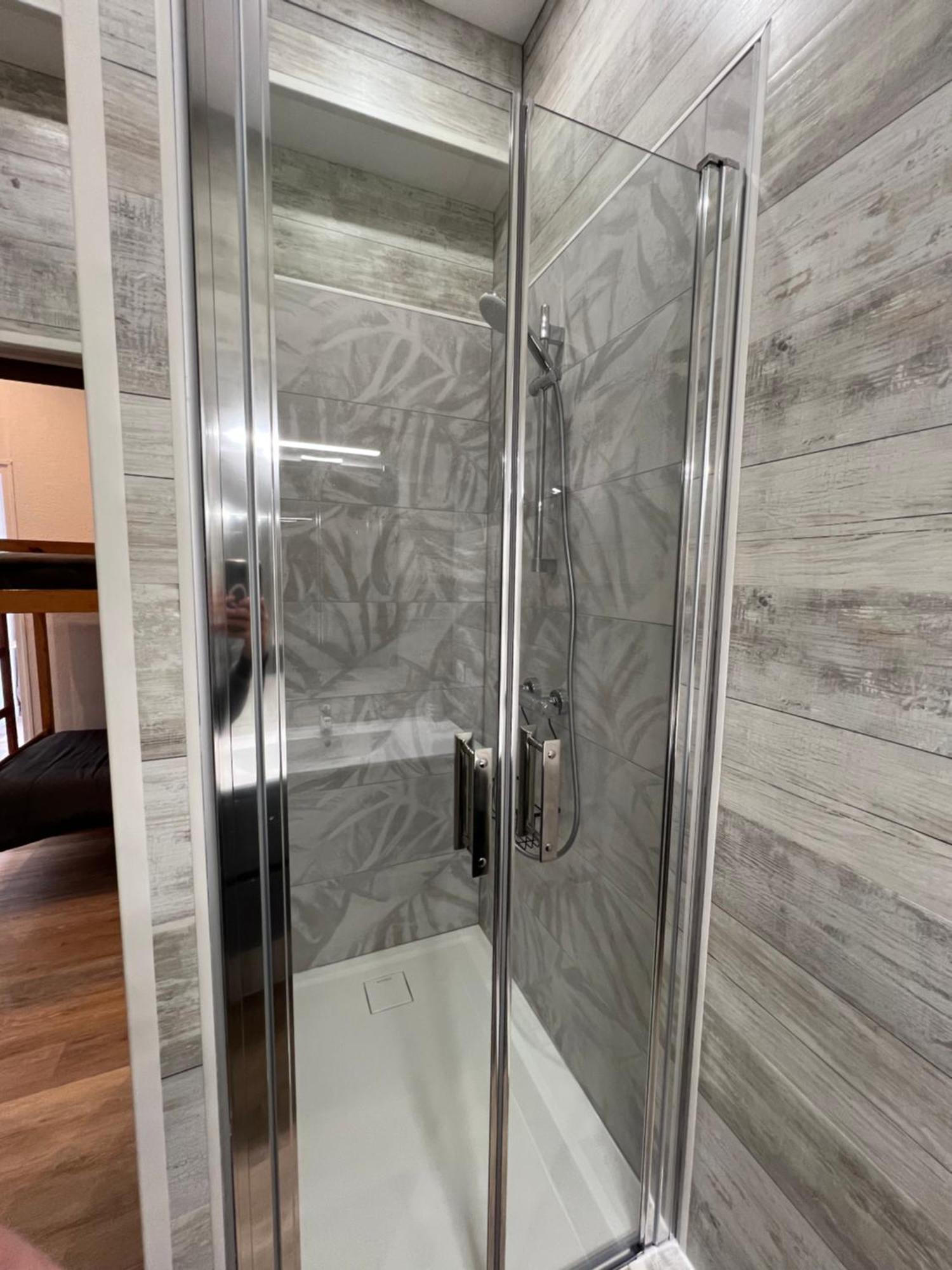 Complexe Les 4 Saisons Hotel Oust Екстериор снимка