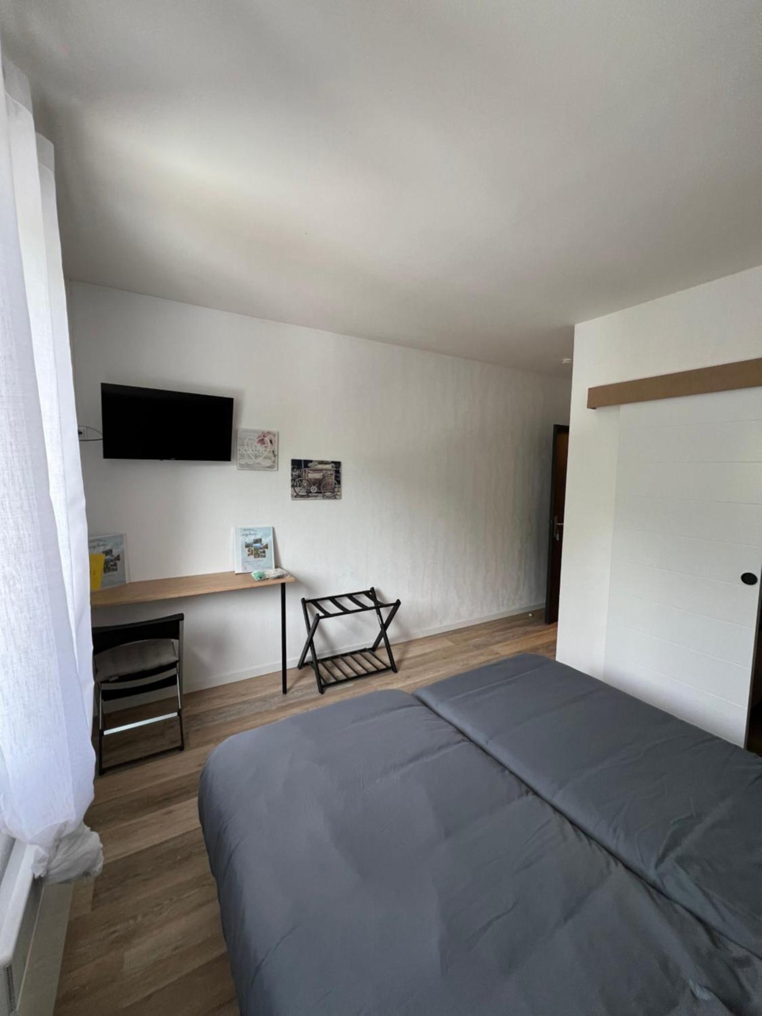Complexe Les 4 Saisons Hotel Oust Екстериор снимка